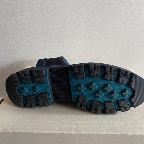 BOSS navy suede Chelsea boots, size 44 - Picture 5 of 8